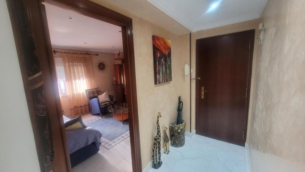 El Trasgu De Laviada A 300M Playa, Puerto, Acuario Apartment Gijon Luaran gambar